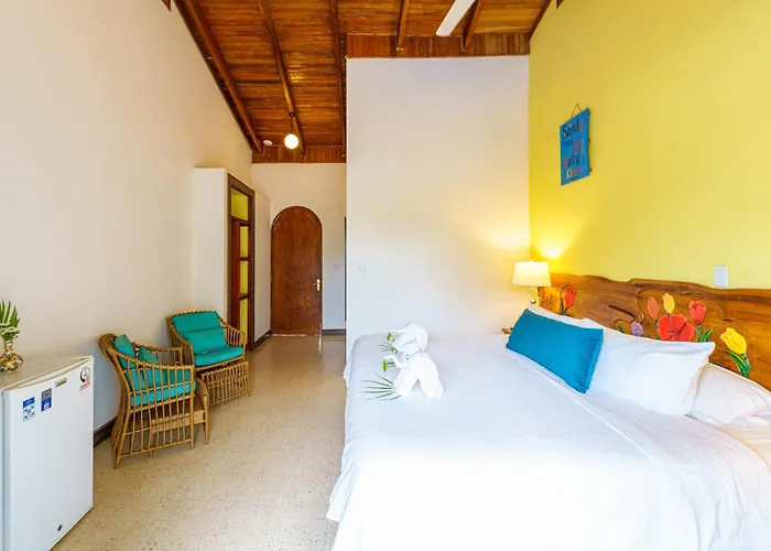 Hotel Mar Rey Tamarindo