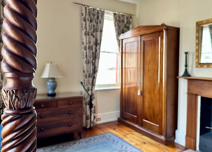 Grand Old Duke Aparthotel Hobart