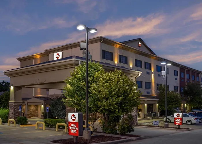 Best Western Plus Shamrock Inn & Suites