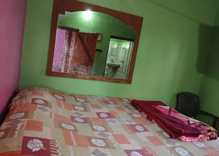 Kiran River View Guest House Hampi