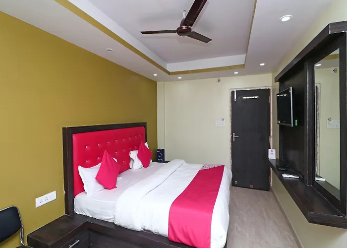 Oyo 15169 Hotel Rk Inn Lucknow