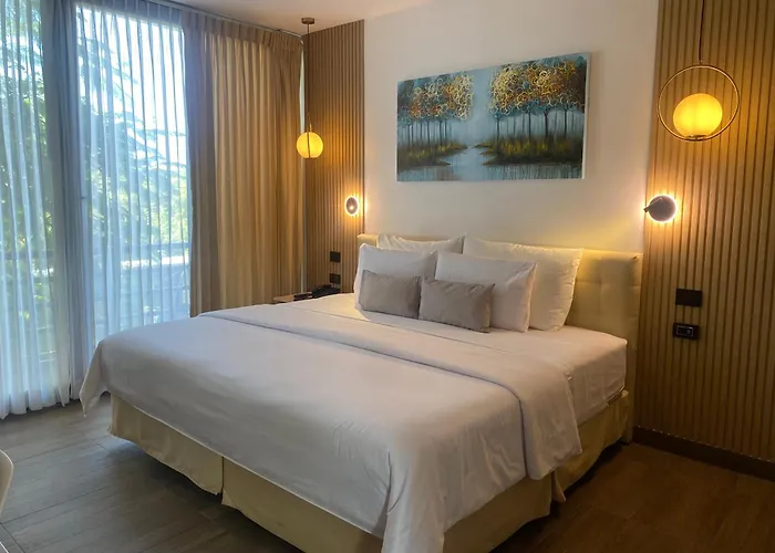 Hotel La Isla Puerto Ayora 