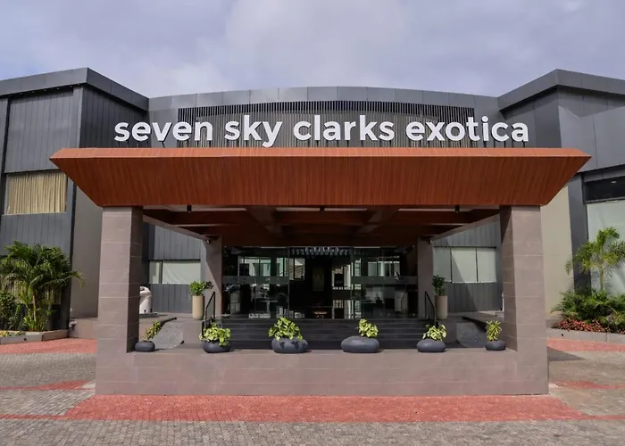 Seven Sky Clarks Exotica Hotel Bhuj
