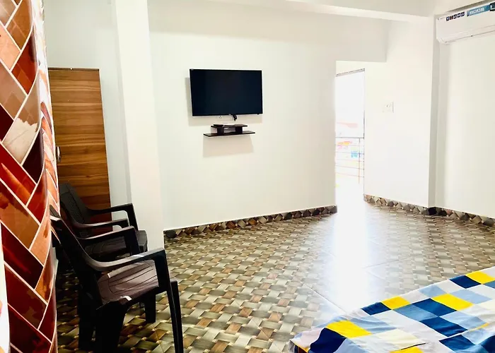 Blue Waves Guest House Calangute
