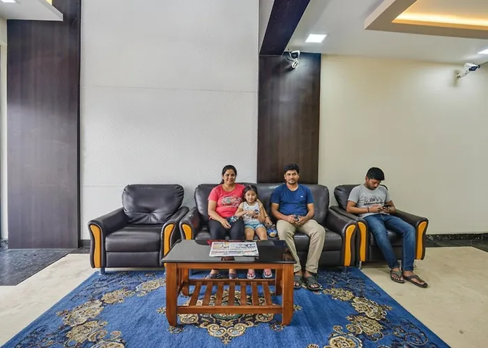 Fabhotel Chennai Palace
