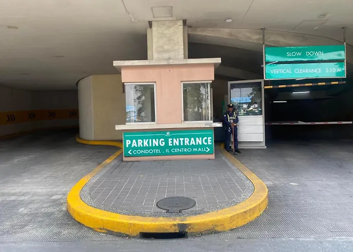 Santorini Hotel Cainta