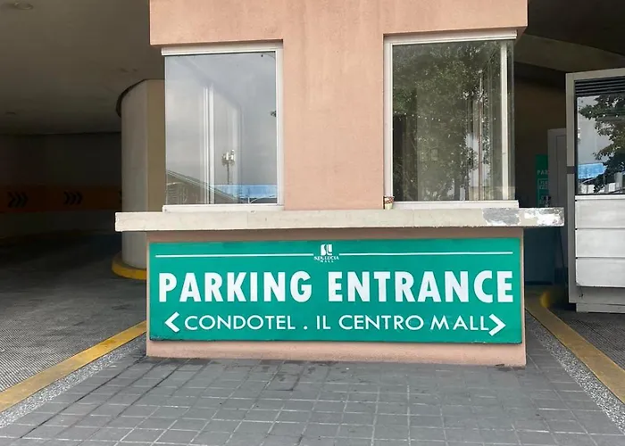 Santorini Hotel Cainta