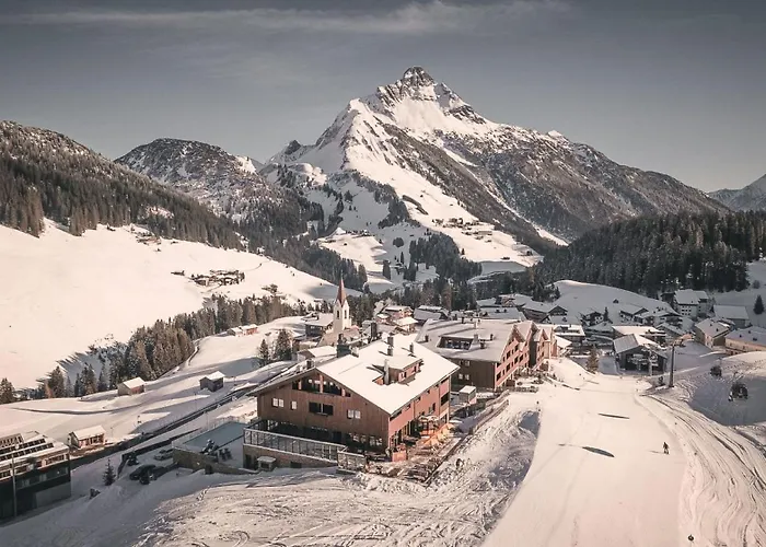 Alpenparks Hotel & Apartment Arlberg Warth Mit Pool