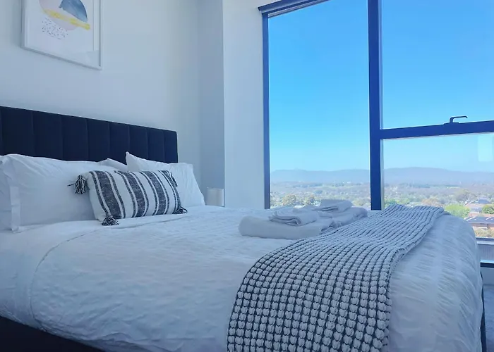 Skygarden Luxury Condo Glen Waverley