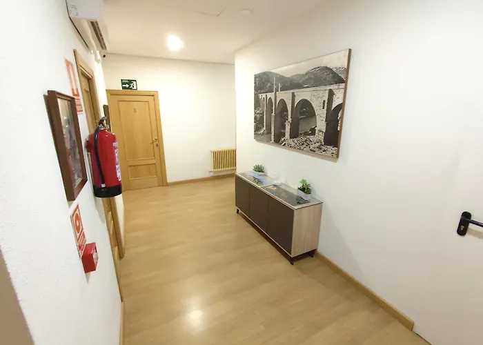 Hostal Hernan Cortes Caces