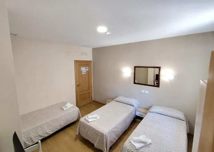 Hostal Hernan Cortes Caces