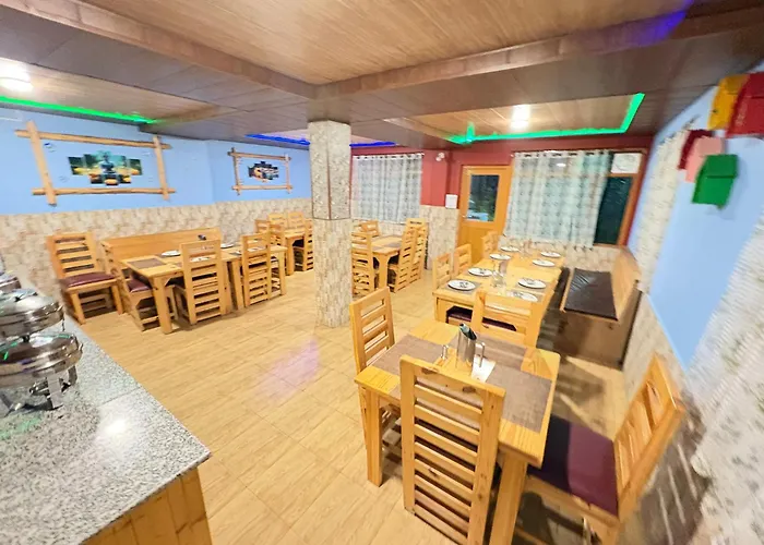 Guruchhaya Hotel And Cottages Manali 