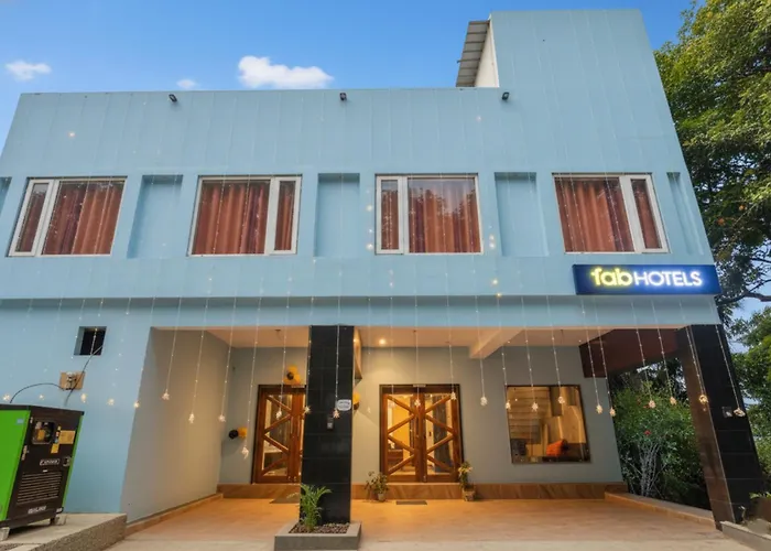Fabhotel Blueark Lucknow