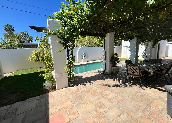 Toni'S Cottage Graaff Reinet