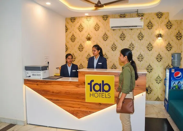 Fabhotel The Golf Inn Noida