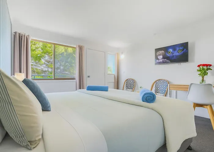 Coast Motel Eden