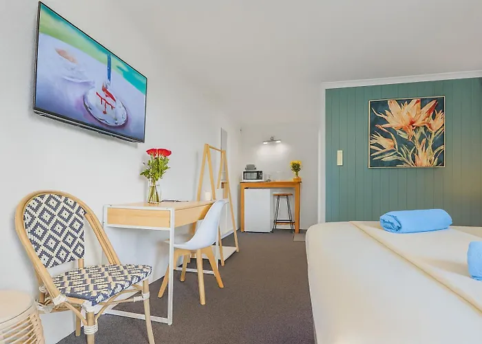 Coast Motel Eden