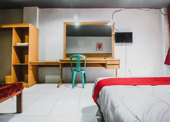 Reddoorz Plus Near Rscm Jakarta