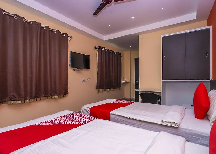 Oyo 22837 Chairmen'S Hotel Bangalore