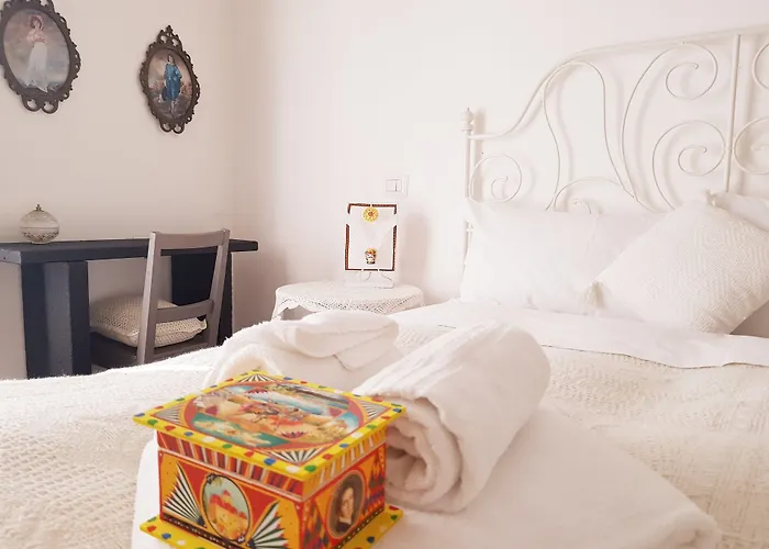 Fera O' Luni Bed & Breakfast Katanya