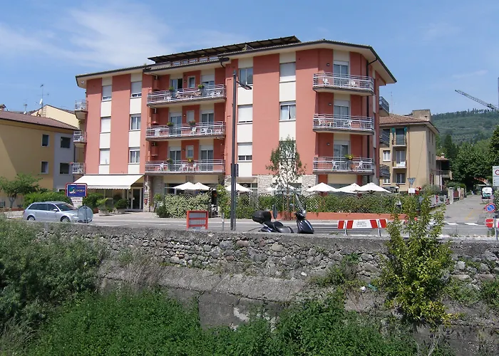Rta Doria Aparthotel Garda 