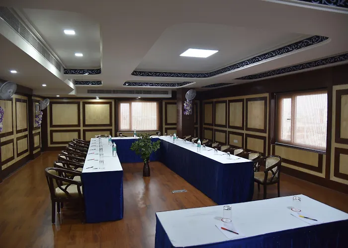 Hotel Simran Pride, Raipur