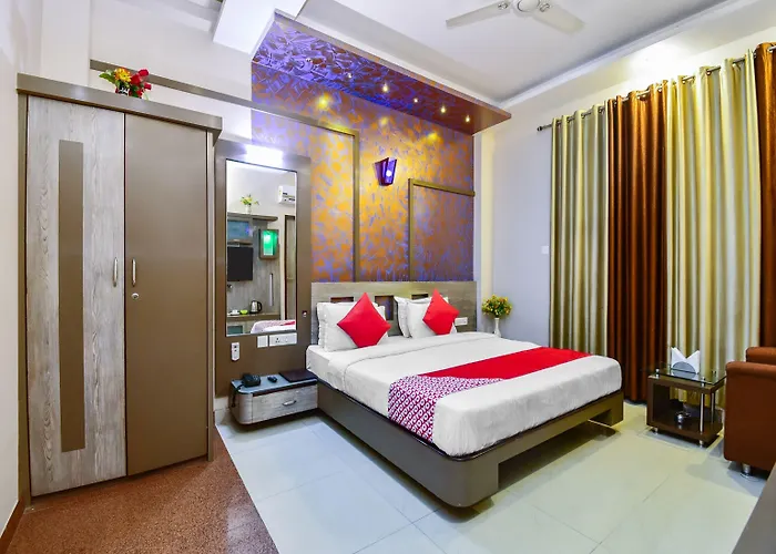 Oyo 6296 Hotel Park Avenue Sikar