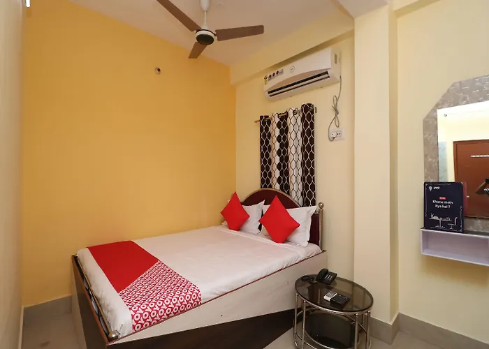 Oyo 16609 Trinayani Guest House Tarapith