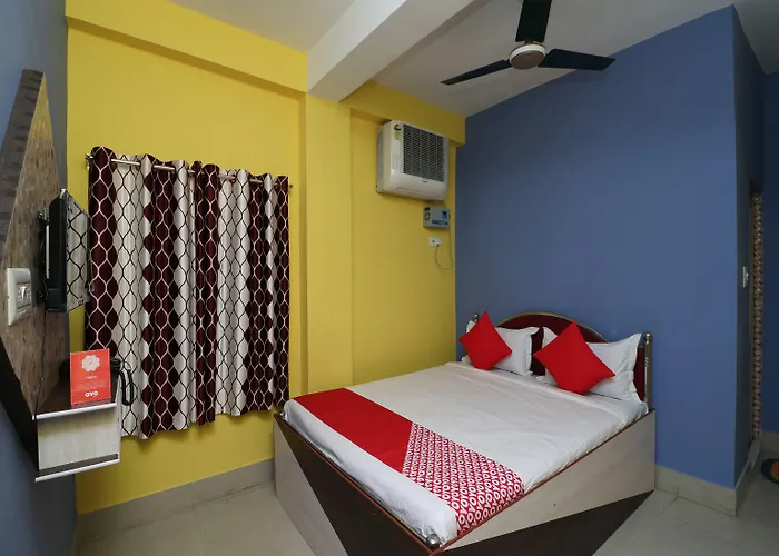 Oyo 16609 Trinayani Guest House Tarapith