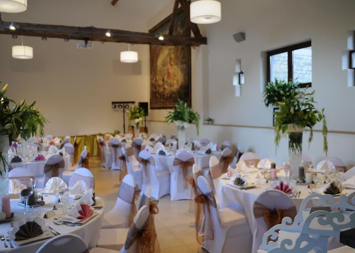 Hôtel - Ferme du Château d'Ahin Huy