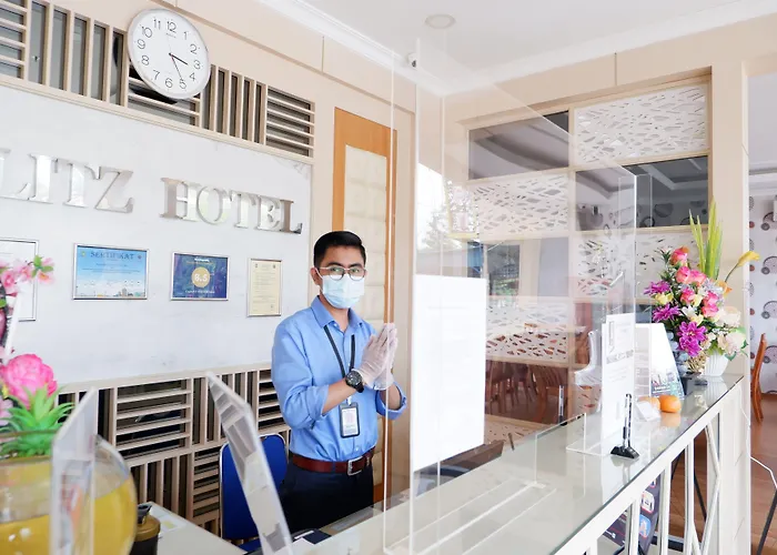 Blitz Hotel Batam Centre