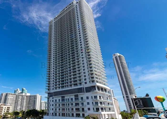 Hyde Beach House Apartments Hollywood