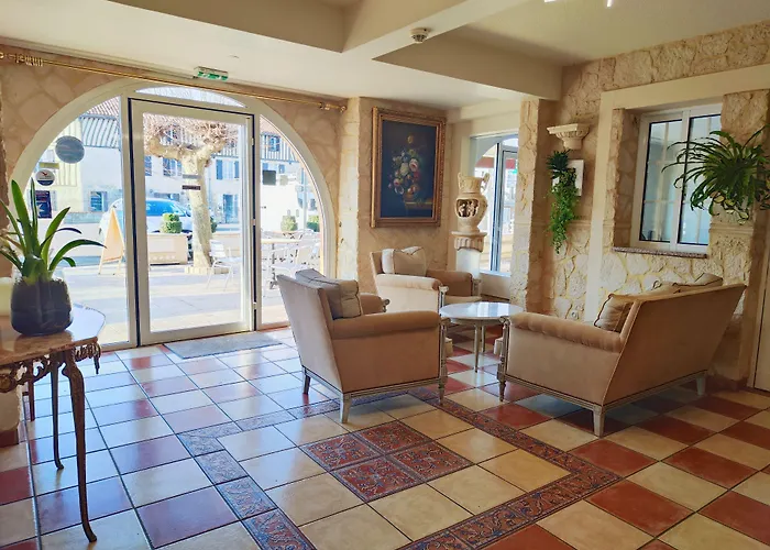 Hôtel-Restaurant le Commerce Nogaro