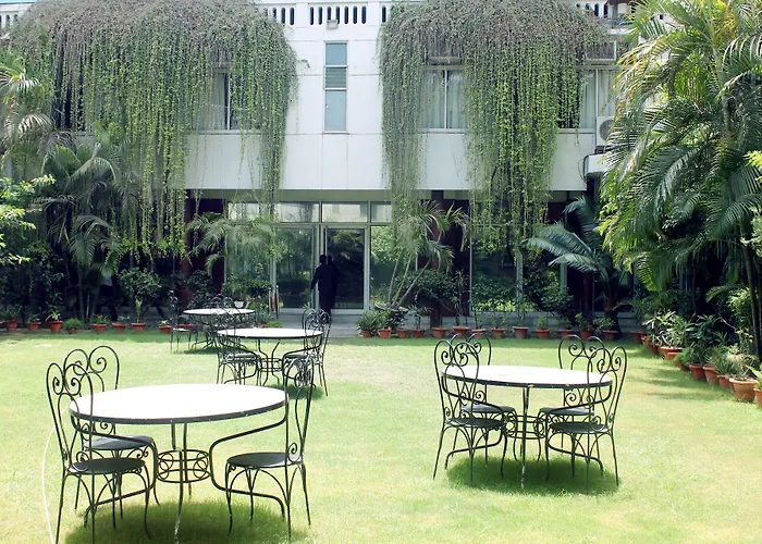 Hotel Deep Palace Lucknow