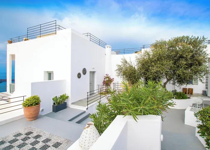 Amelot Art Suites Fira 