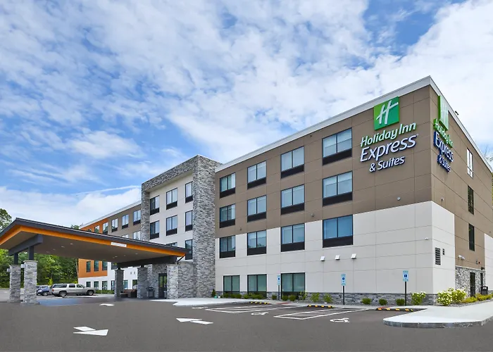 Holiday Inn Express & Suites - Painesville - Concord By Ihg
