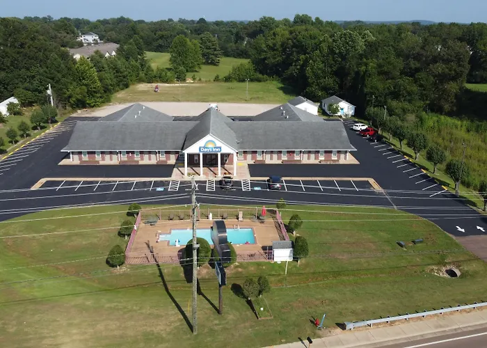 Days Inn By Wyndham Savannah
