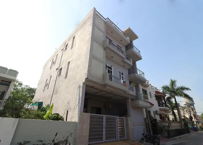 Oyo 23246 Mann Bed And Breakfast Rajpura