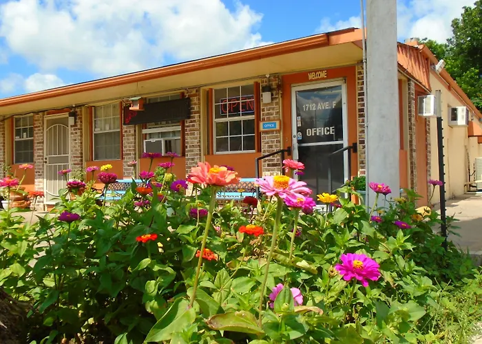 Town House Motel Bay City