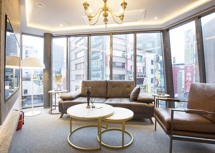 Uh Suite The Jongno Seoul