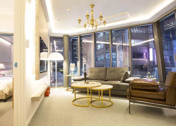 Uh Suite The Jongno Seoul
