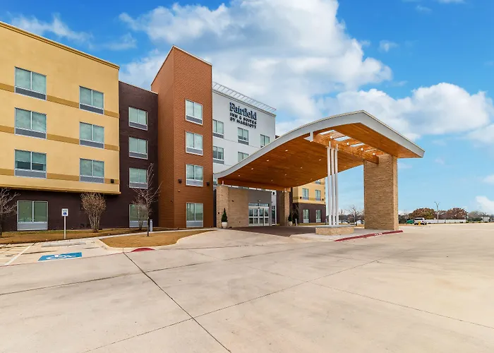 Fairfield Inn & Suites By Marriott Gainesville I-35