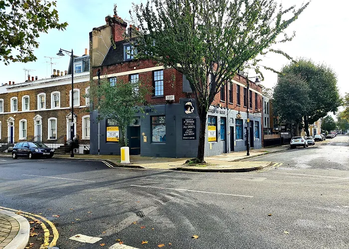 Angel Townhouse Hotel London