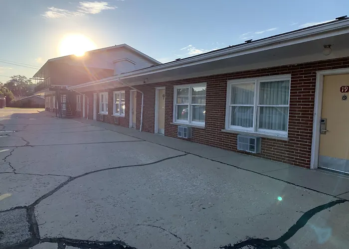 New Relax Inn Bridgeview