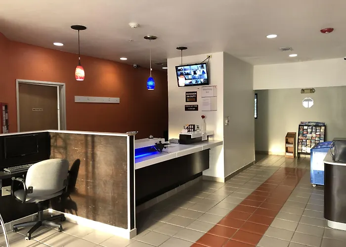 Motel 6-Woodway, Tx