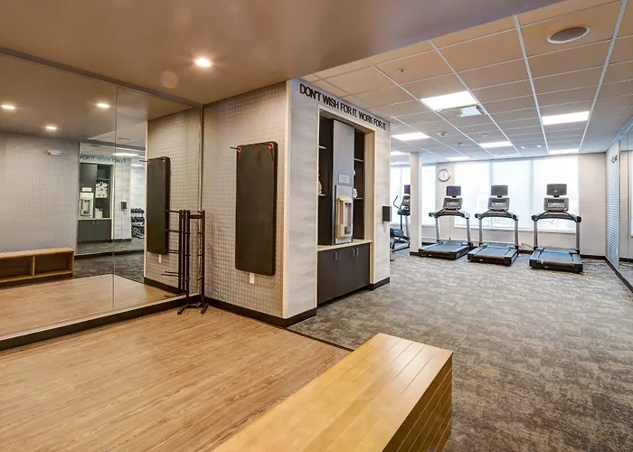 Fairfield Inn & Suites Minneapolis North Brooklyn Center