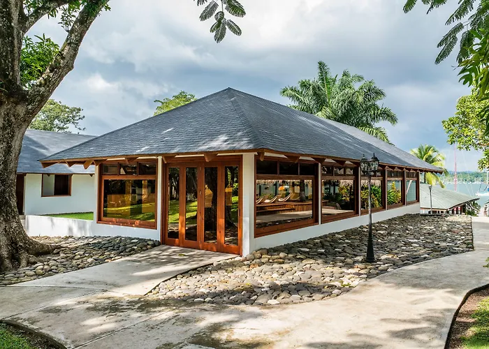 Nanajuana Rio Dulce Hotel
