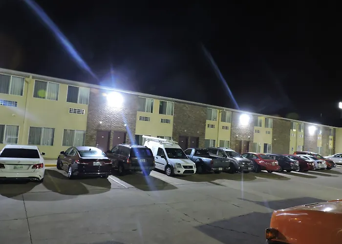 Baymont By Wyndham Bowling Green