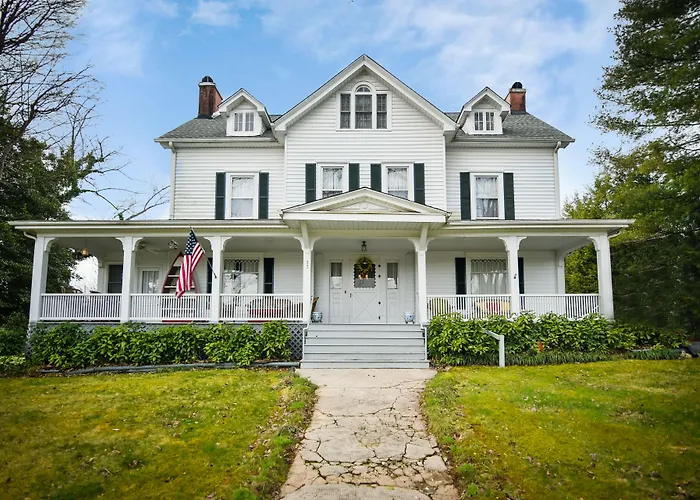 Love Lane Bed & Breakfast Waynesville