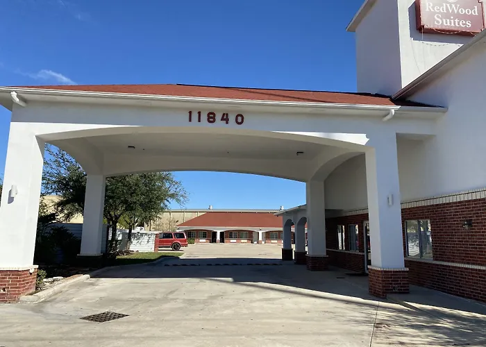 Redwoos Suites Missouri City